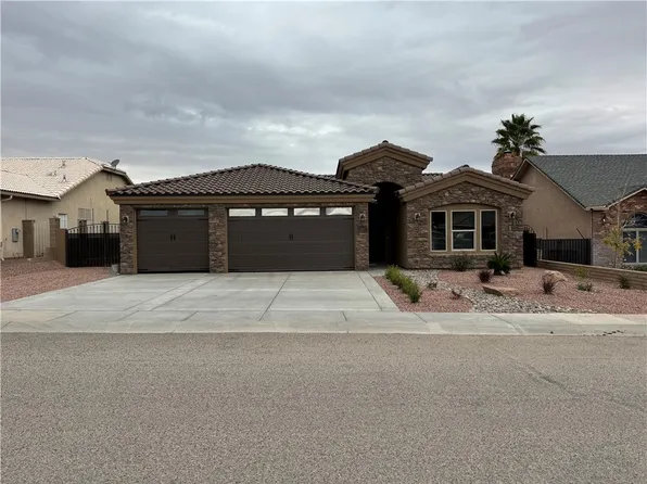 704 Country Club Dr, Kingman, AZ 86401