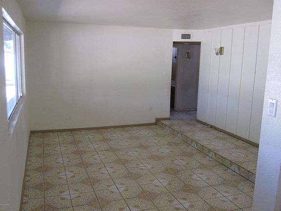 5th image of 803 N Alzora Way