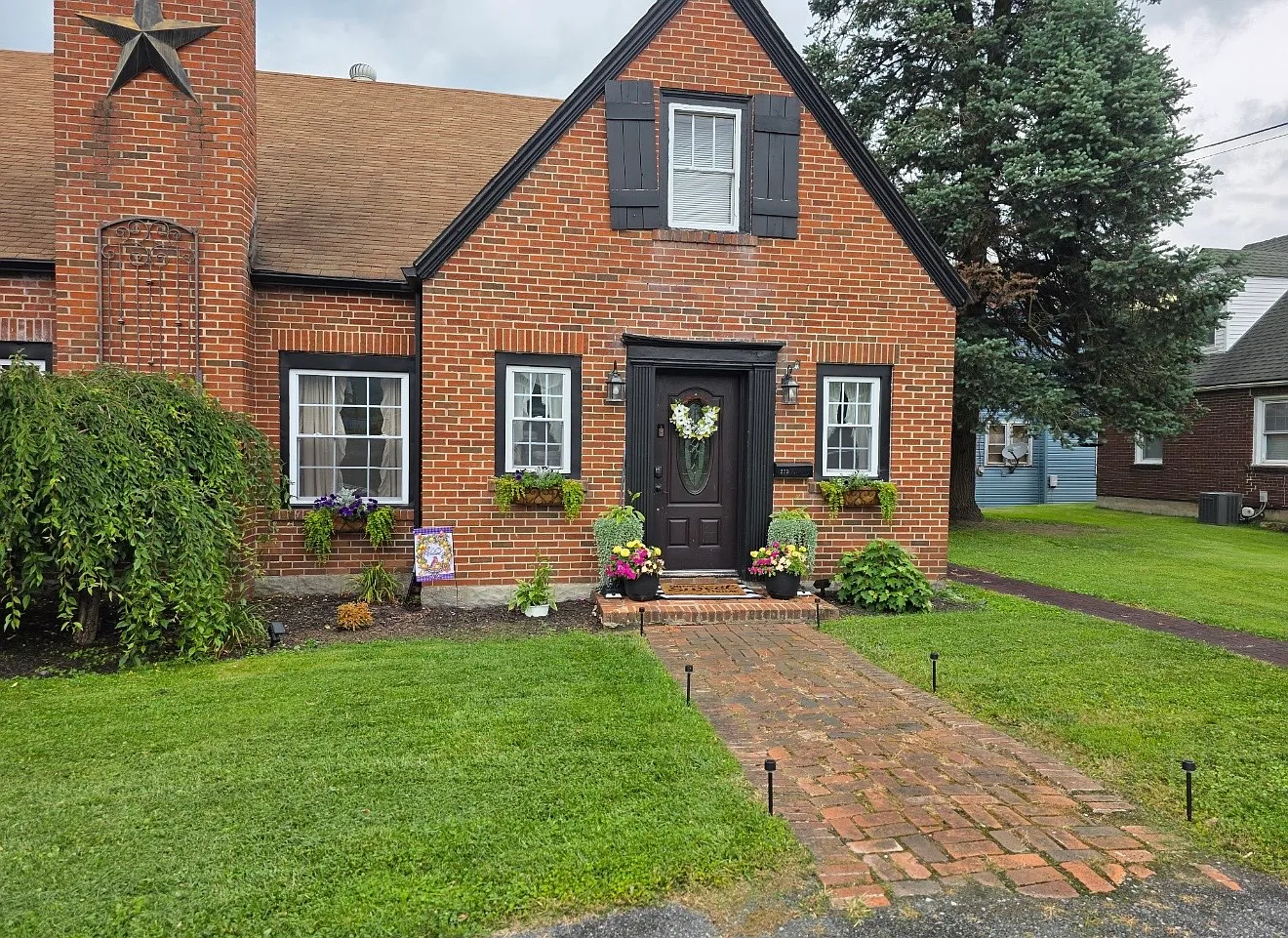 3 bed, 2032 sqft, $1,350 — Photo 2