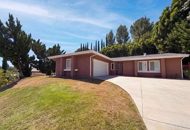 3 bed, 2.0 bath, 111 sqft, $2,500 — Photo 1