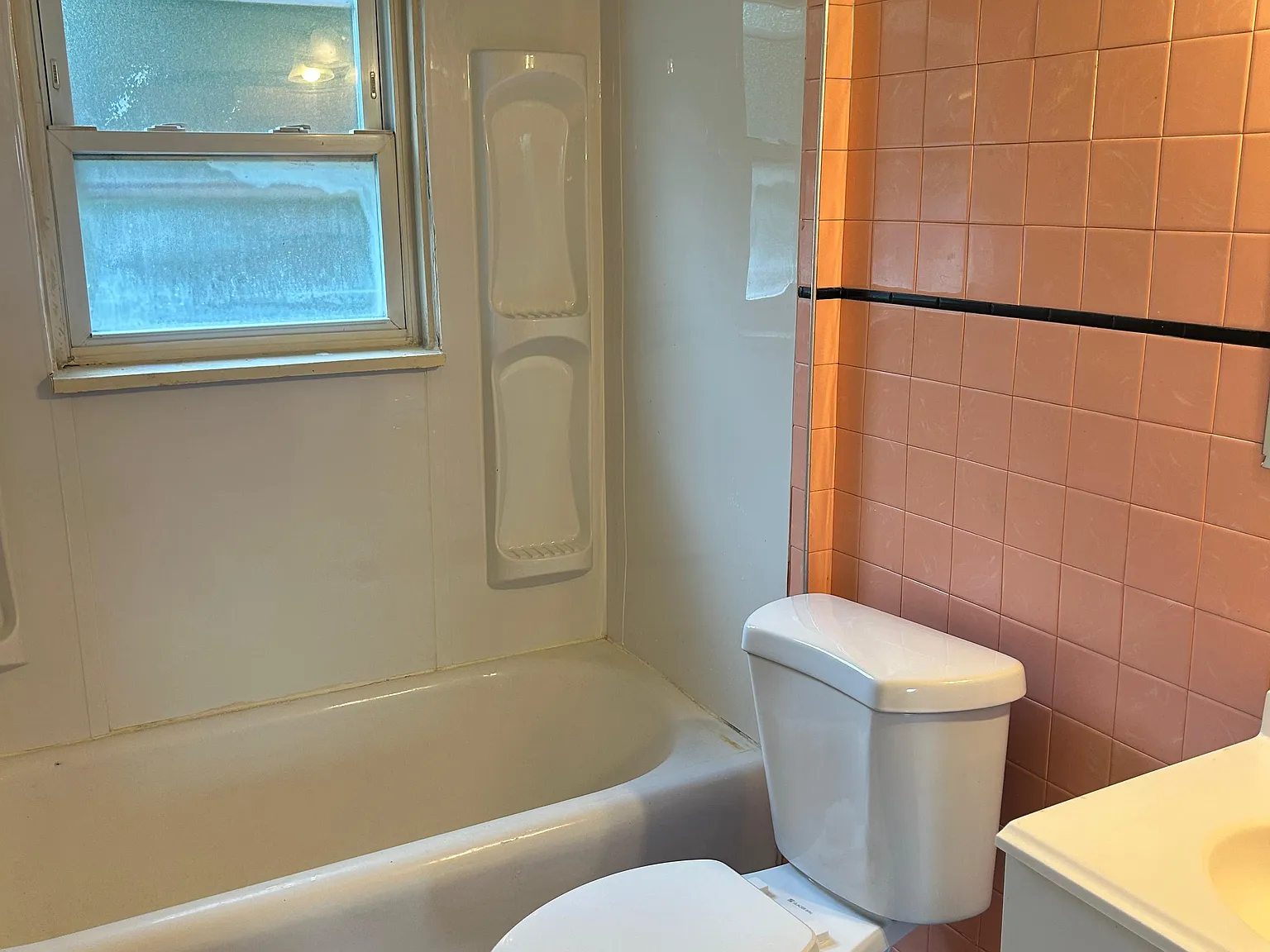 2 bed, 1500 sqft, $1,090 — Photo 4