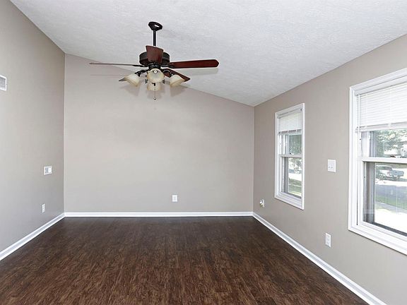 4th image of 3536 Sundart Dr