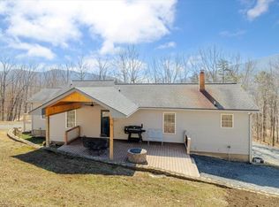3282 Absalom Smith Rd, Salem, VA 24153