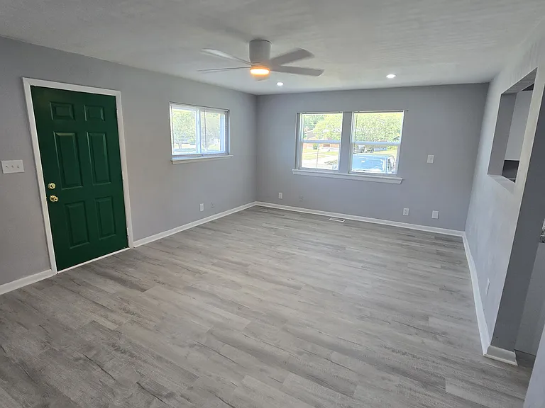 1009 Horne Ave — Photo 6