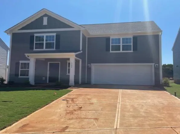 1904 Old Ormand Ln, Bessemer City, NC 28016