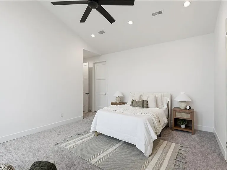 upstairs Primary entry