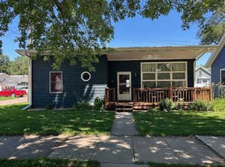 506 E 5th St, Yankton, SD 57078