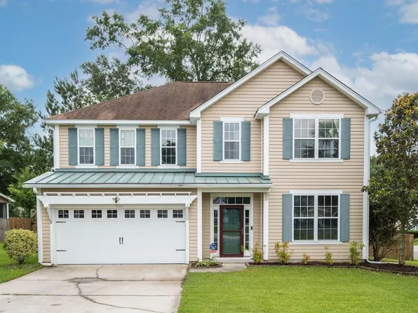 201 Old Market Ct, Moncks Corner, SC 29461