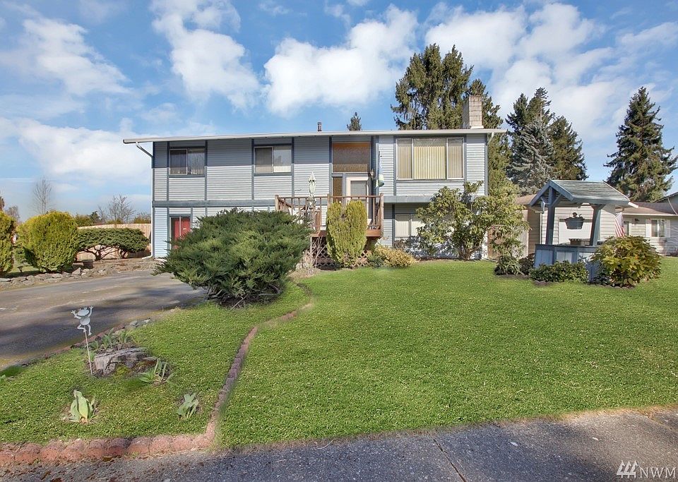 1st image of 1627 37th Pl SE