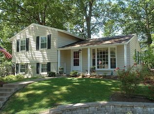 8220 Crown Court Rd, Alexandria, VA 22308