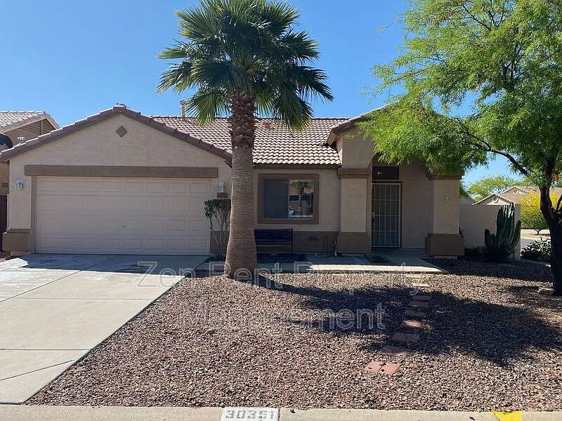 3 bed, 2.0 bath, 1130 sqft, $1,650 — Photo 2