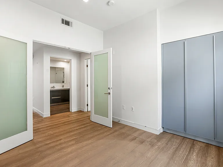 1125 Kings Rd #Penthouse 7 — Photo 28