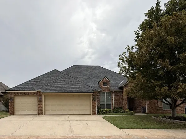 16605 Village Garden Dr, Edmond, OK 73012