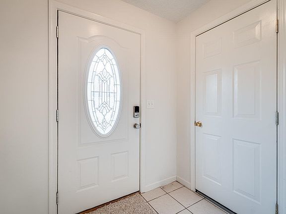 5th image of 2384 King Arthurs Ct