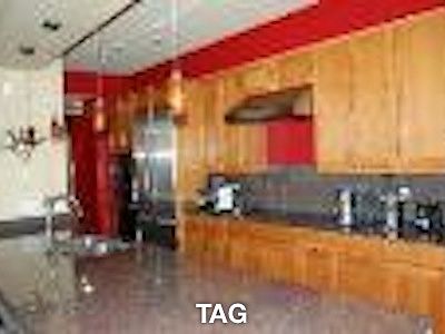 3rd image of 1335 S Prairie Ave #Gu210