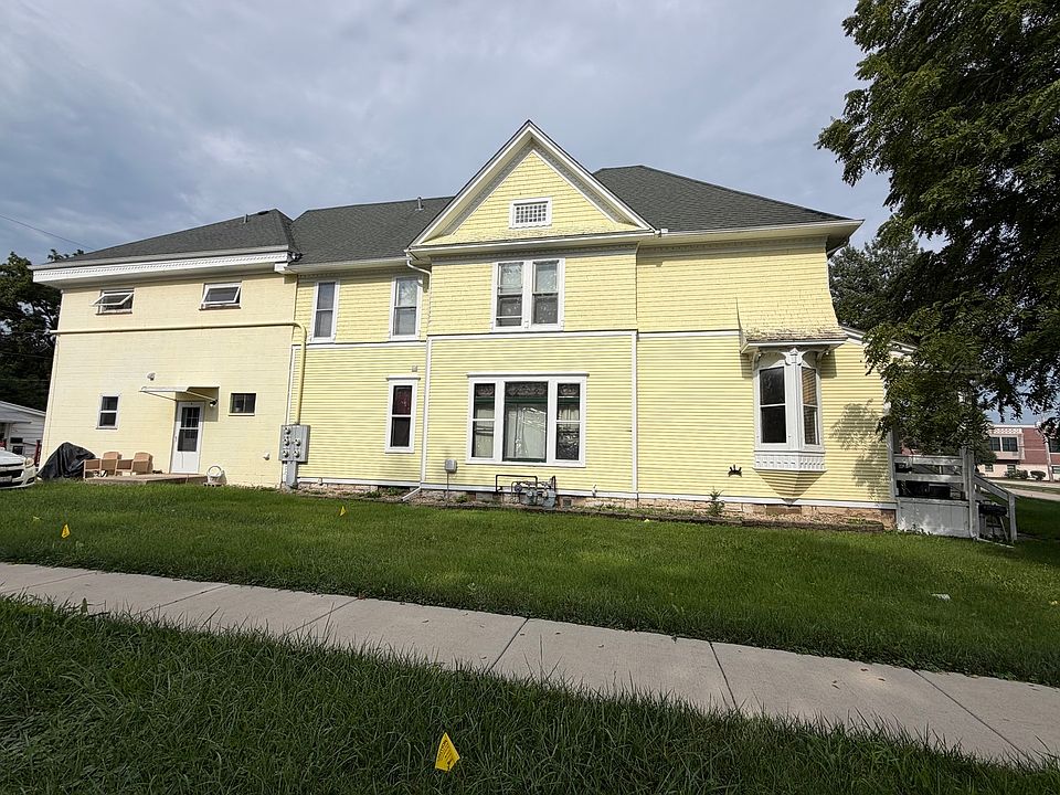 2nd image of 118 W North St