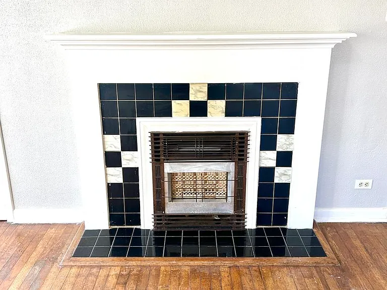 425 Maverick St — Photo 9