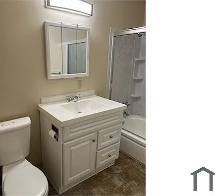 2905 Bona St #5 — Photo 2