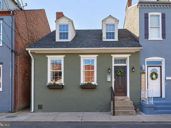 19 Howard Ave, Lancaster, PA 17602