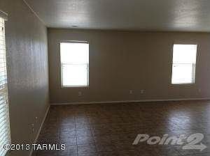 1533 W San Ricardo Great Room 1