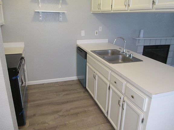 3rd image of 416 Golf Cir E #1