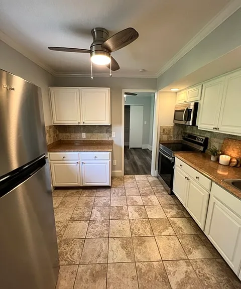 2435 Burlington Ave N #A — Photo 4