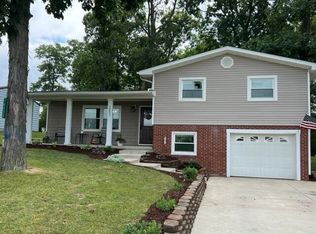 14492 Kohler Ln, Wapakoneta, OH 45895