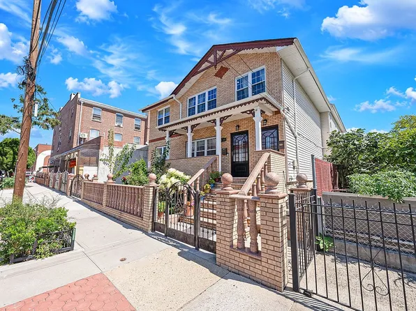 95-11 92nd St, Ozone Park, NY 11416