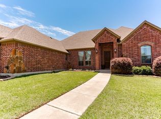 301 Cyndilu Ln, Decatur, TX 76234