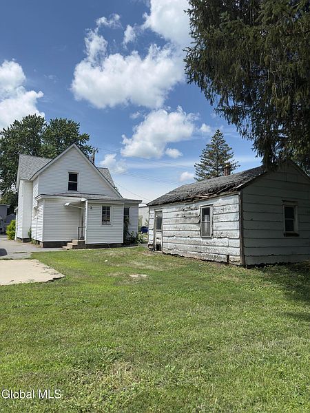 3rd image of 3144 N Thompson Street
