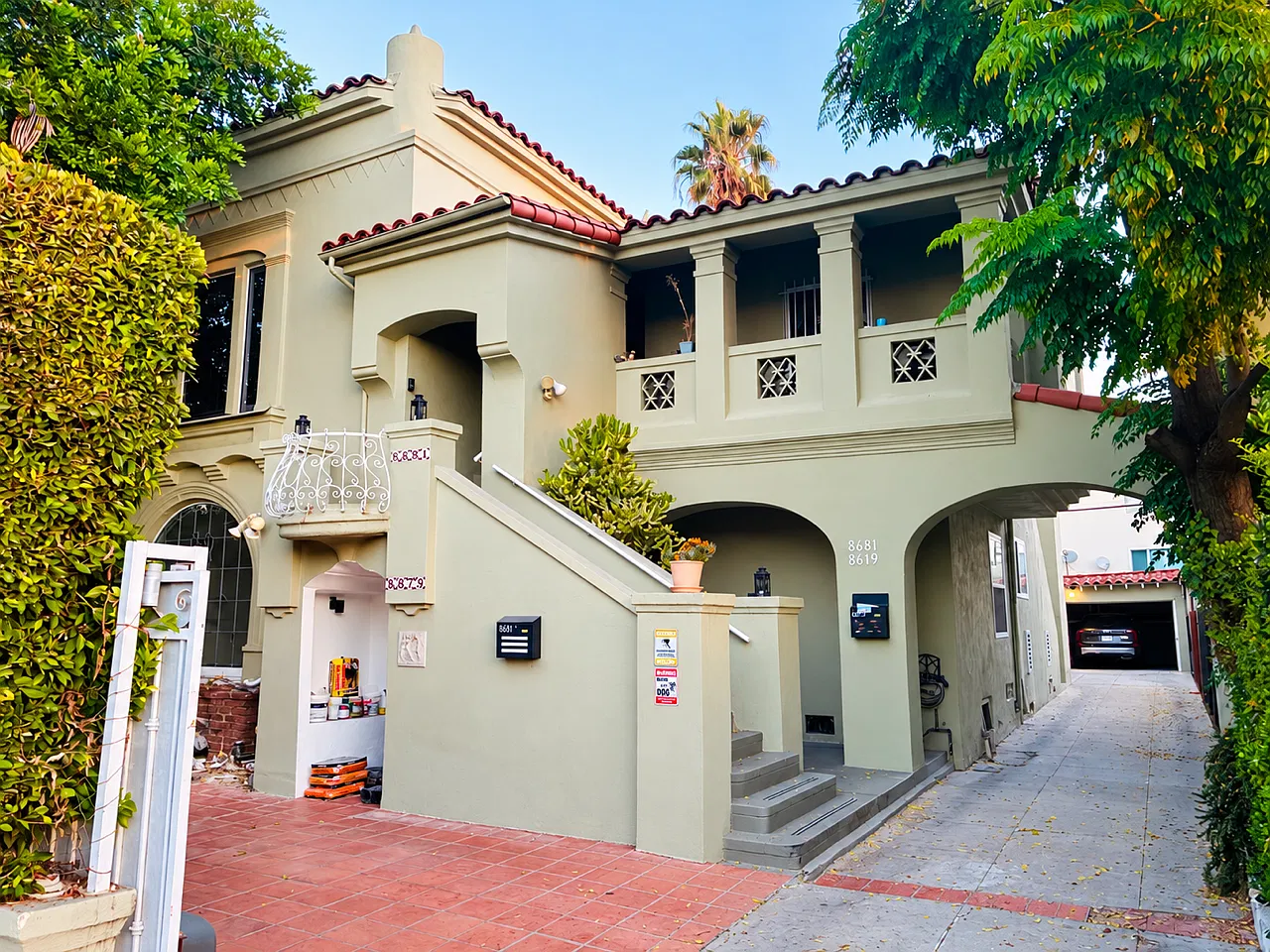 4 bed, 2000 sqft, $7,500 — Photo 1
