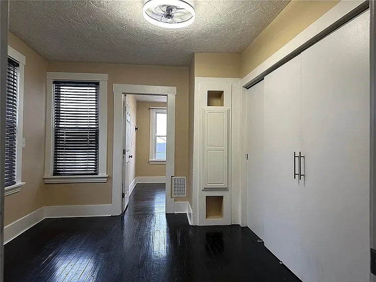 3059 Texas Ave — Photo 8