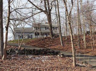 146 Picketts Ridge Rd, Redding, CT 06896