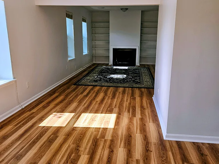 207 11th St NE — Photo 7