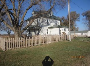 21253 130th St, Perry, IA 50220