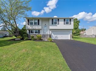 7773 Patchmark Ln, Cicero, NY 13039