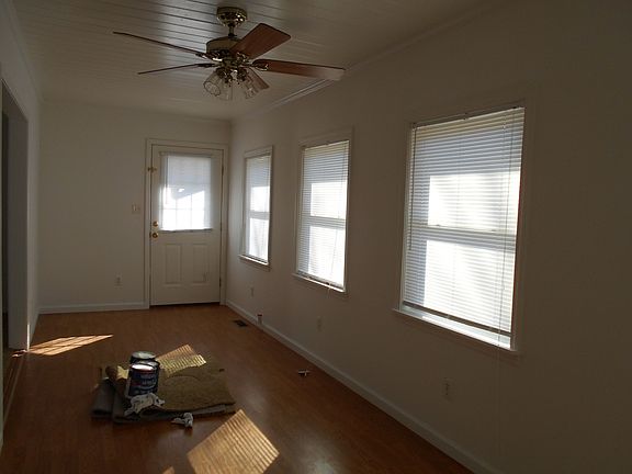 3rd image of 1031 Geronimo Ln