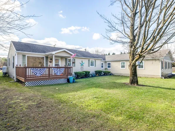 7124 Baker Rd, Lexington, MI 48450