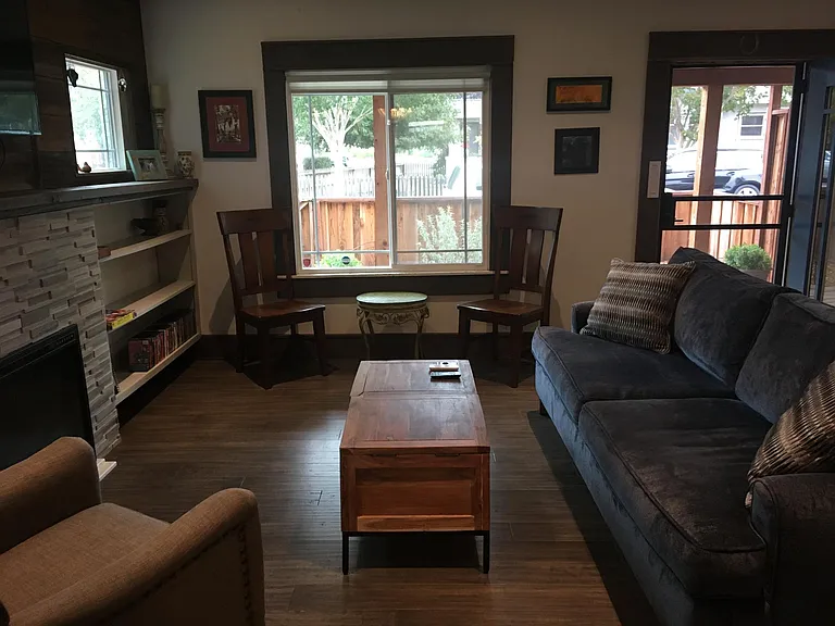505 W Merle Ct — Photo 12