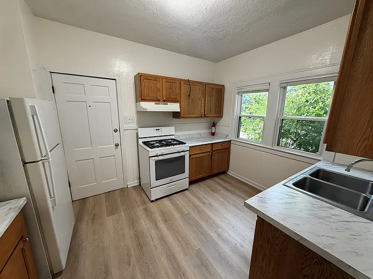 1801 Paris Ave SE #1 — Photo 7