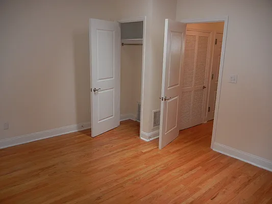 Rented by HOTPROPERTY NYC LLC | media 16