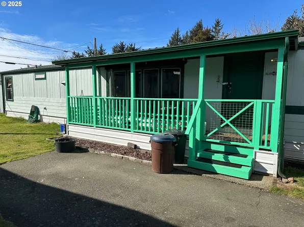 91323 Sandstone Ln Space 409, Coos Bay, OR 97420