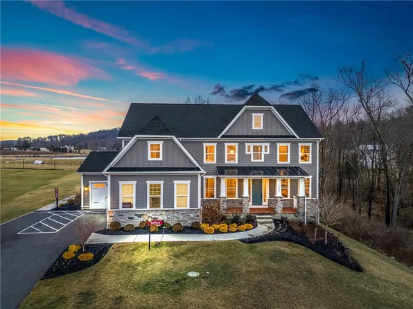 1002 Hawkins Run Dr, Valencia, PA 16059