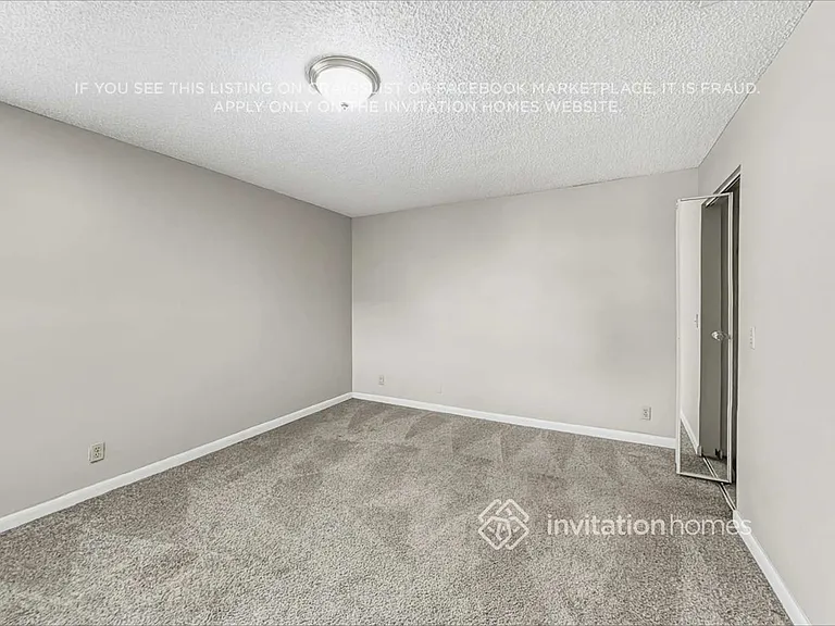 381 Wildwood Ln E — Photo 16