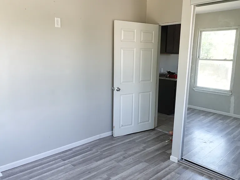 472 Michigan Ave #2 — Photo 16