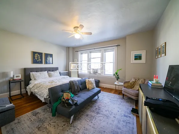 9-11 Gray St, Cambridge, MA