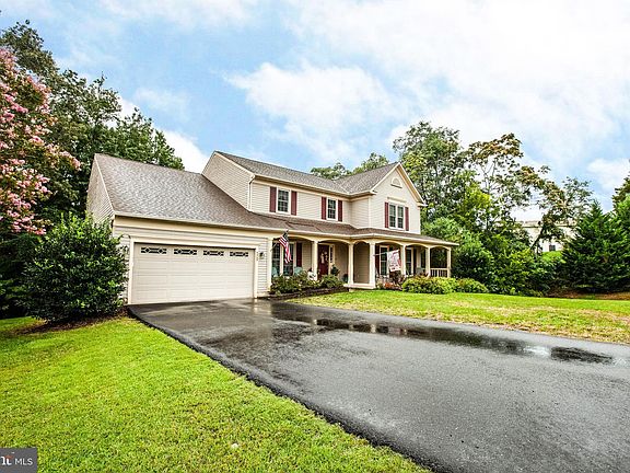 2nd image of 4409 Grayson Ln