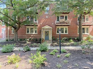 1407 E Abingdon Dr APT 4, Alexandria, VA 22314