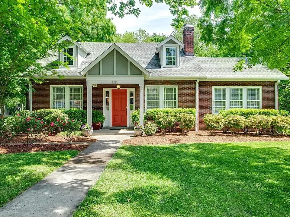 1315 Riverwood Dr