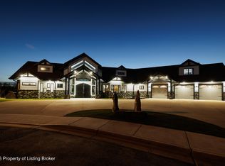1591 Prairie Creek Rd, Dickinson, ND 58601